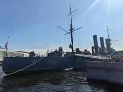 -阿芙乐尔号巡洋舰