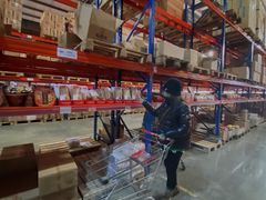 大堂-洛哈思全球商品折扣仓(昆山路店)