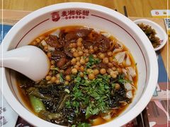 -呷佬·长沙手工米粉(金沙江路店)