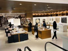 -茑屋书店(天目里店)