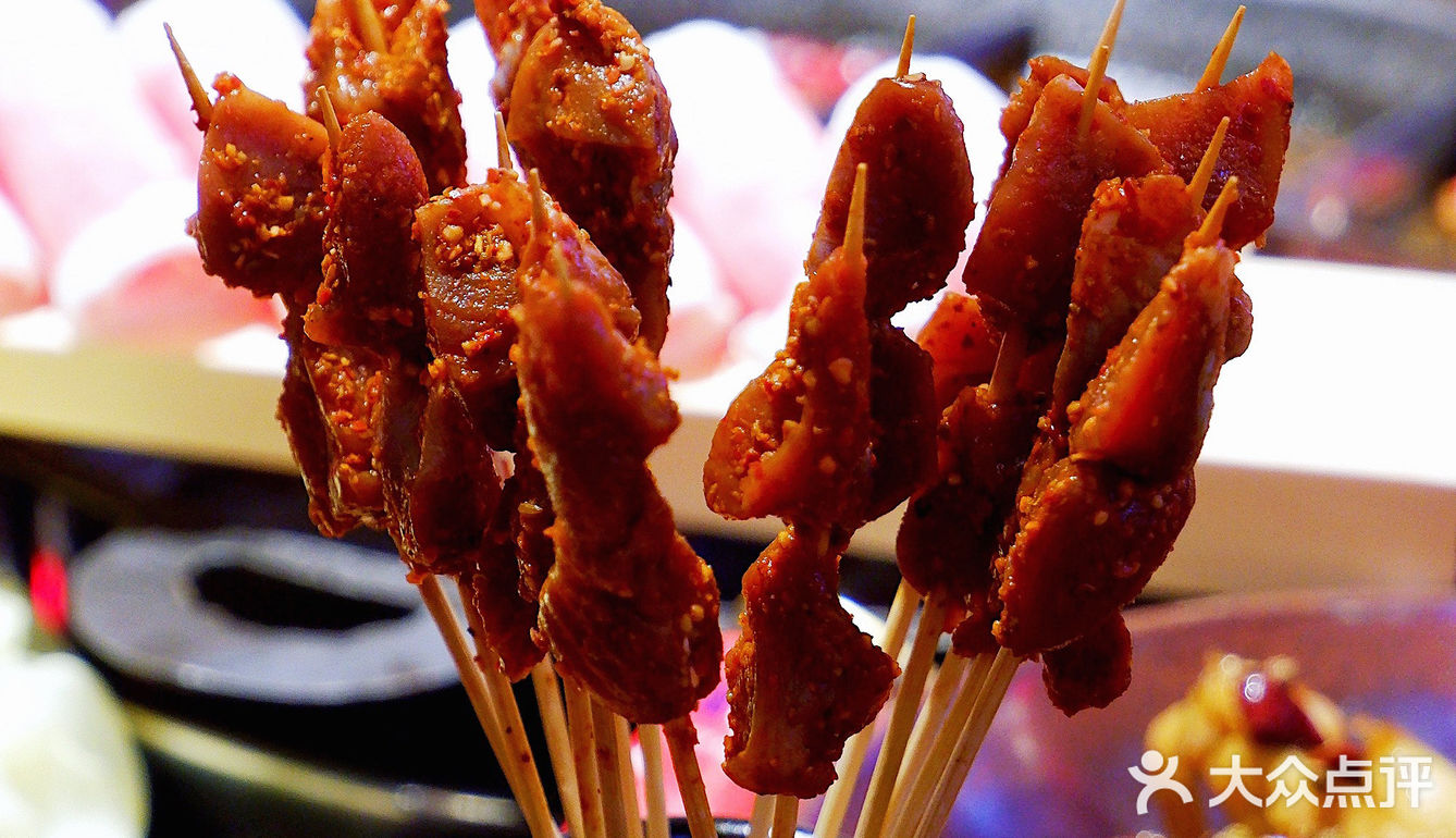 川味儿十足的网红重庆火锅“珮姐老火锅”