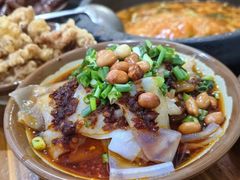 特色凉拌米皮-笔记安顺夺夺粉火锅