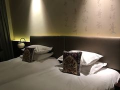 -南京夜泊秦淮君亭酒店·金陵书画院
