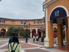 -佛罗伦萨小镇广佛名品奥特莱斯(疏港路店)