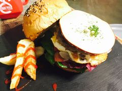 -HIGH FIVE哈福手工汉堡(桂林路店)