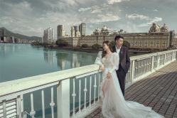 点击看大图 -挪娅婚纱摄影皇家会所