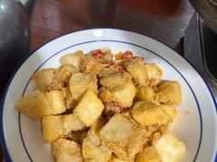 -昱龙大盆牛蛙馆(三兴街总店)