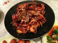 -巴厘龙虾·榜首油焖大虾(音乐学院·沿江酒馆店)