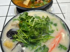 -肥汁米蘭香港米线(长宁来福士店)