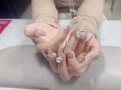 -瞧·享轻奢美甲美睫