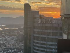 -Hi City·城市之巅