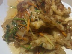 -老码头黑皮肘子锅包肉(赣水路店)