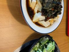 -虾弄弄海派小龙虾·牛羊蝎子火锅