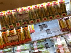 零售区-山崎面包(静安久光店)