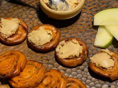鸭肝酱伴葱油饼-杭州西子湖四季酒店·金沙厅