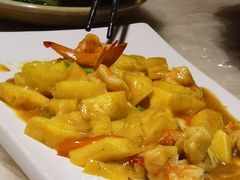 滇越菠萝虾-滇越乘象云南餐厅(豆各庄店)