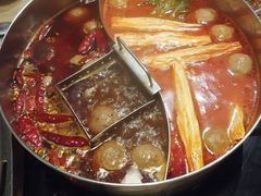 番茄鸳鸯锅底-野妹火锅(南园店)