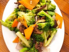 西兰花炒牛肉-富哥食店