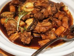 铁锅山药鲍鱼焖土鸡-阿庄新豫菜(航海东路店)