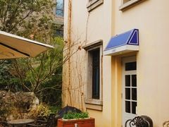 -也枫·小黄楼(南山路旗舰店)