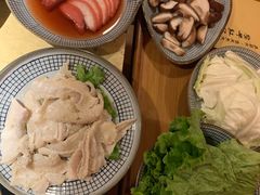-房子红了鱼豆花重庆老火锅(广厦学院店)