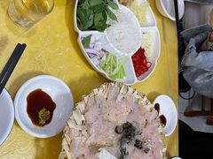 -官塘陈记鱼生·潮汕砂锅粥·牛肉火锅(潮枫路总店)