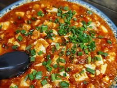 豆腐烧脑花-乐山食古香跷脚牛肉