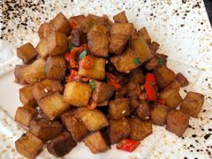 脆哨土豆粒-泉味道贵州厨房(三里河店)