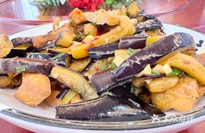 Eggplant Braised with Old Fried Dough Sticks