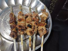 -烤肉小伙烤肉店