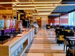 自助取餐区-大中华希尔顿酒店-念自助餐·嗨啤·小龙虾
