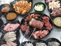 -啊美丽炭火烤肉(滑翔一店)