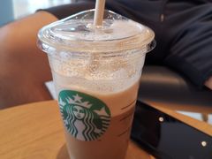 -星巴克(武汉光谷青年汇店)