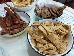 -黄毛鸭脖(汉阳总店)