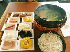 -老妈米线(港龙店)