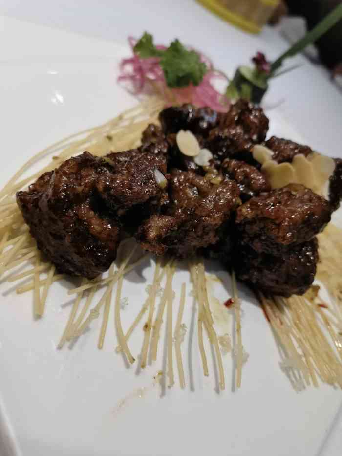 品膳房精菜坊(美兰湖店)-"「秘制酱萝卜」脆香可口,量也很大.「沙.