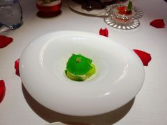 -弦月窗LUNETTE BY AMANDA(复兴路店)