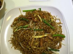 -新大咀港式茶餐厅(宝山万达店)