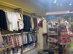 -甜镜物语 LOLITA·汉服·JK制服三坑生活馆(滨江道店)