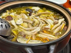 -菌之家·专业纯野生菌火锅·特色炒菌