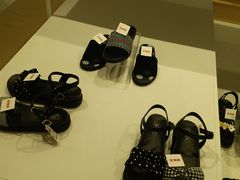 -hotwind热风(丽影广场店)