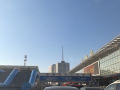 -上海站南广场-停车场