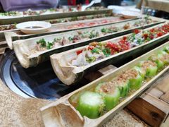 -胡须哥网红竹筒菜