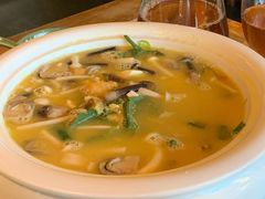 上汤真菌豌豆尖-那家小馆•北京菜•烤鸭(香山店)
