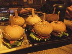 -Helens海伦司小酒馆(津湾广场店)