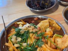 -柳州肥姨妈大骨螺蛳粉(东靖路店)