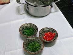 -红鼎豆捞·非遗鲍皇汤火锅(宝丰路店)