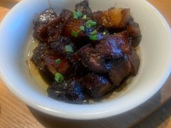 -头上红煨盐鸡·非遗院子餐厅