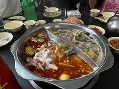 -周良天山牛杂城(天山路总店)