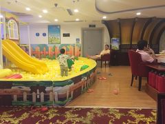 -碧中海汤泉汗蒸酒店